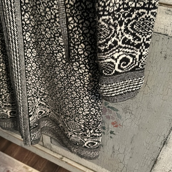 Long flower sweater - Picture 3 of 8